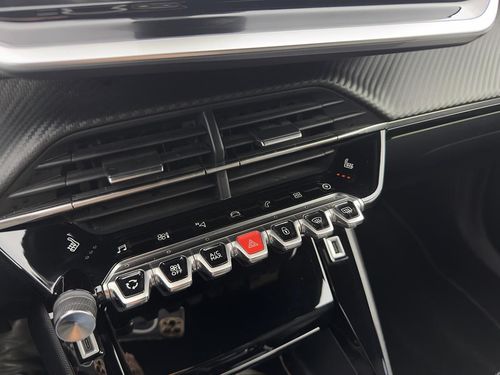 Peugeot e-2008 - Photo 29