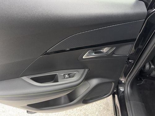 Peugeot e-2008 - Photo 39