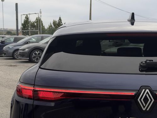 Renault Mégane E-Tech - Photo 12