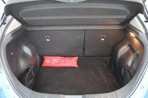 Nissan Leaf - Photo 8