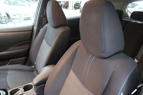 Nissan Leaf - Photo 10