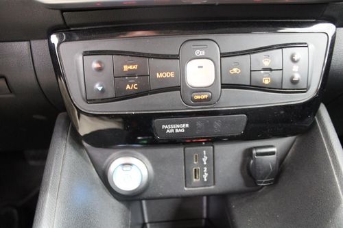 Nissan Leaf - Photo 20