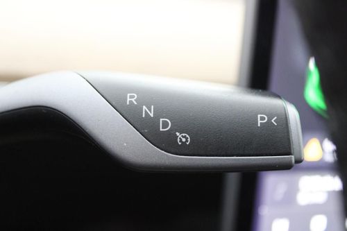 Tesla Model 3 - Photo 19