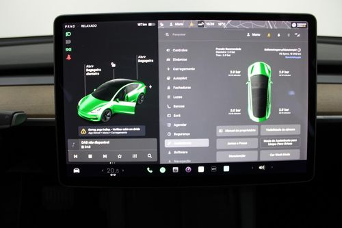 Tesla Model 3 - Photo 30