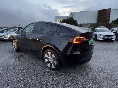 Tesla Model Y - Photo 9