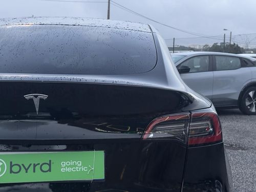 Tesla Model Y - Photo 12