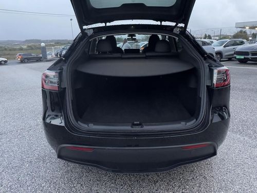 Tesla Model Y - Photo 13