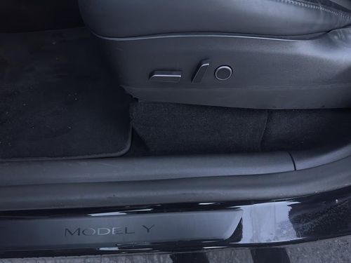 Tesla Model Y - Photo 18