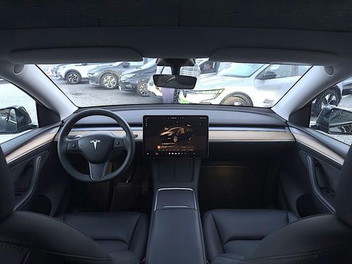 Tesla Model Y - Photo 20