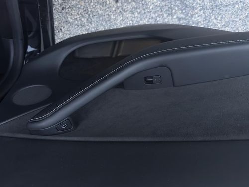 Tesla Model Y - Photo 36