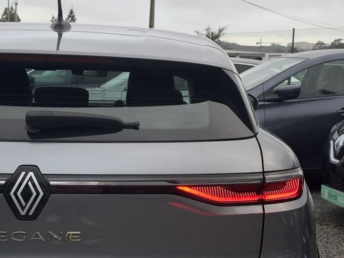 Renault Mégane E-Tech - Photo 12