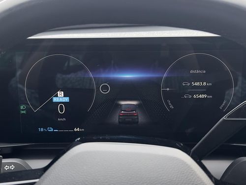 Renault Mégane E-Tech - Photo 18