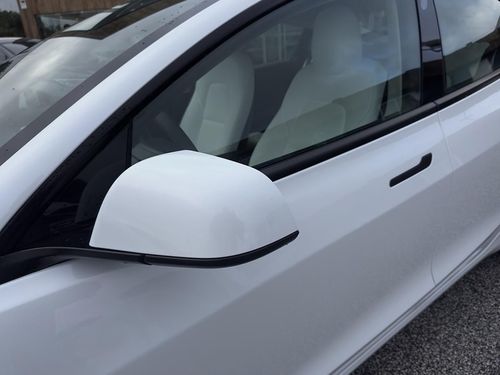 Tesla Model 3 - Photo 7