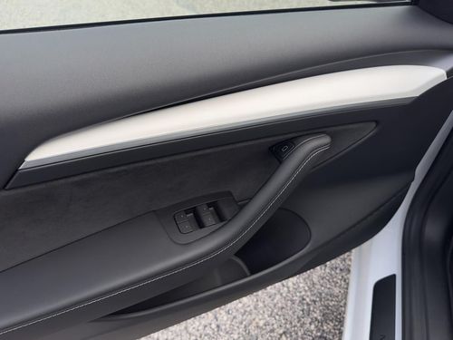 Tesla Model 3 - Photo 14