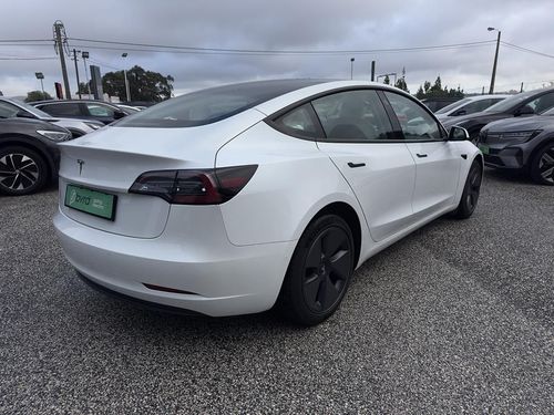 Tesla Model 3 - Photo 12
