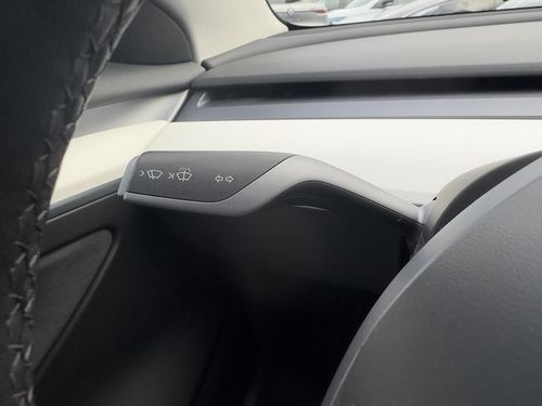 Tesla Model 3 - Photo 20