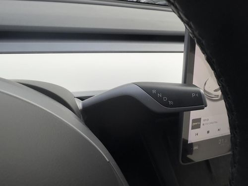 Tesla Model 3 - Photo 23