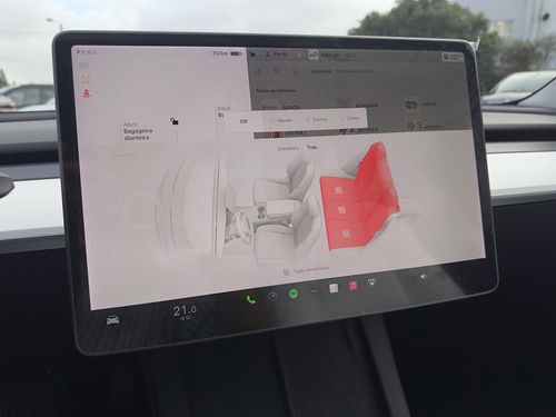 Tesla Model 3 - Photo 45