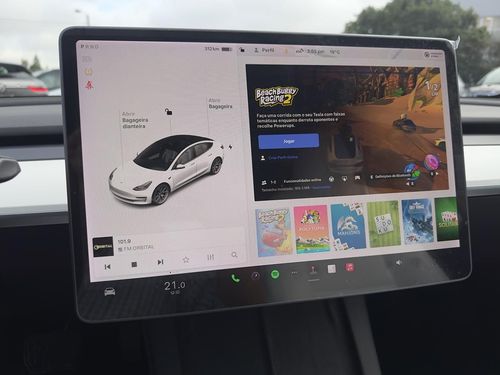 Tesla Model 3 - Photo 50