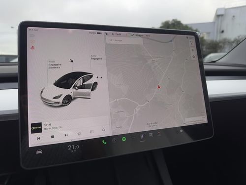 Tesla Model 3 - Photo 51