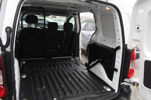 Peugeot Partner - Photo 10