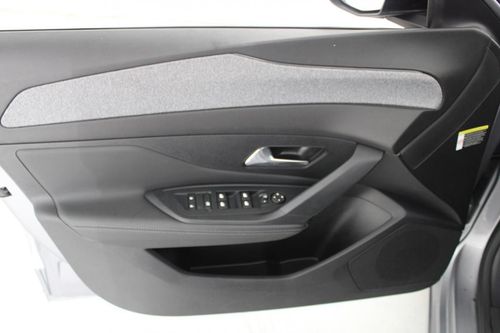 Peugeot e-308 - Photo 8