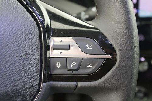 Peugeot e-308 - Photo 14