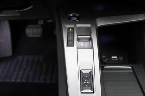 Peugeot e-308 - Photo 20