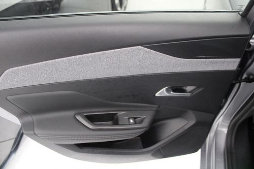 Peugeot e-308 - Photo 28