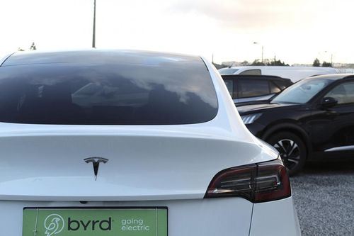 Tesla Model Y - Photo 14