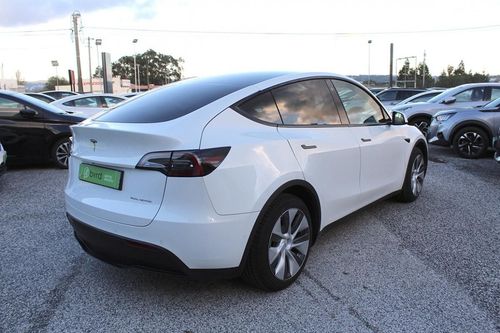 Tesla Model Y - Photo 18