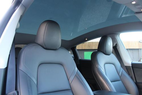 Tesla Model Y - Photo 21