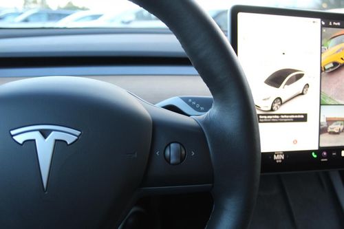 Tesla Model Y - Photo 27