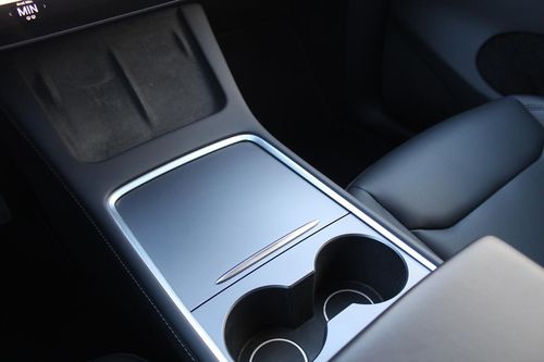 Tesla Model Y - Photo 28