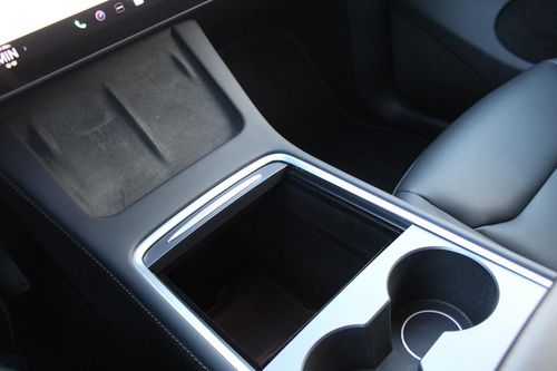 Tesla Model Y - Photo 29