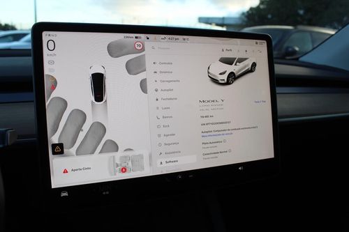 Tesla Model Y - Photo 31