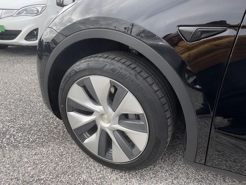 Tesla Model Y - Photo 4