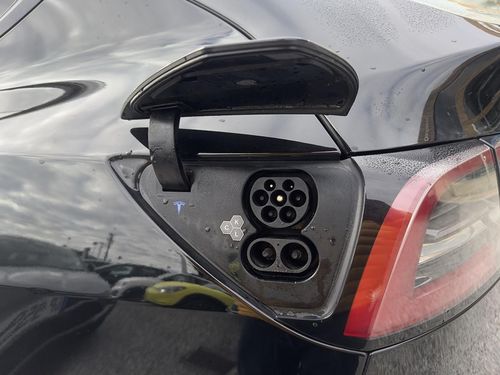 Tesla Model Y - Photo 10