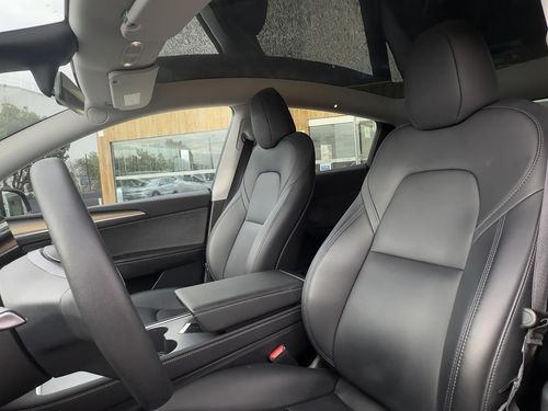 Tesla Model Y - Photo 14