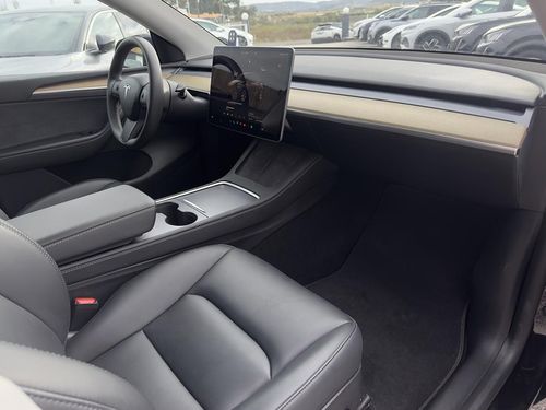 Tesla Model Y - Photo 17