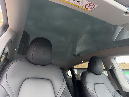 Tesla Model Y - Photo 19