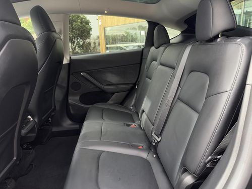 Tesla Model Y - Photo 22