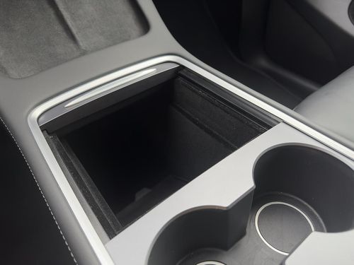 Tesla Model Y - Photo 29