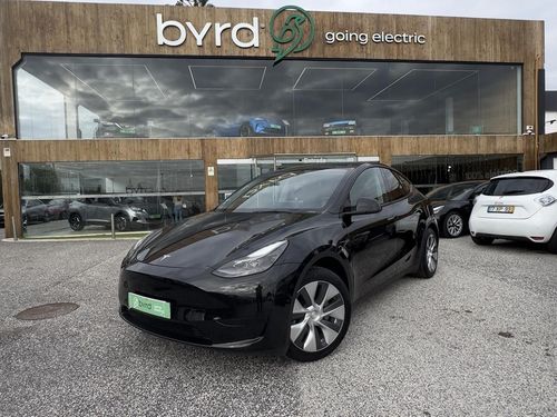 Tesla Model Y - Photo 1