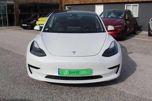 Tesla Model 3 - Photo 3
