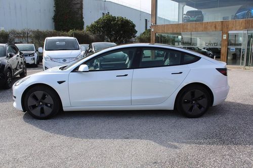 Tesla Model 3 - Photo 10