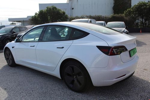 Tesla Model 3 - Photo 11