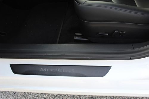 Tesla Model 3 - Photo 19