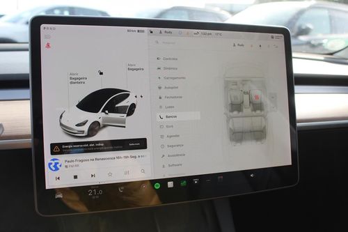 Tesla Model 3 - Photo 35