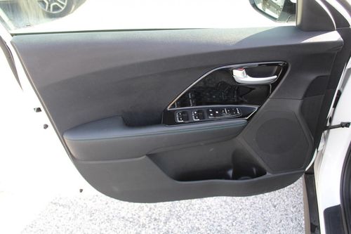 Kia e-Niro - Photo 13